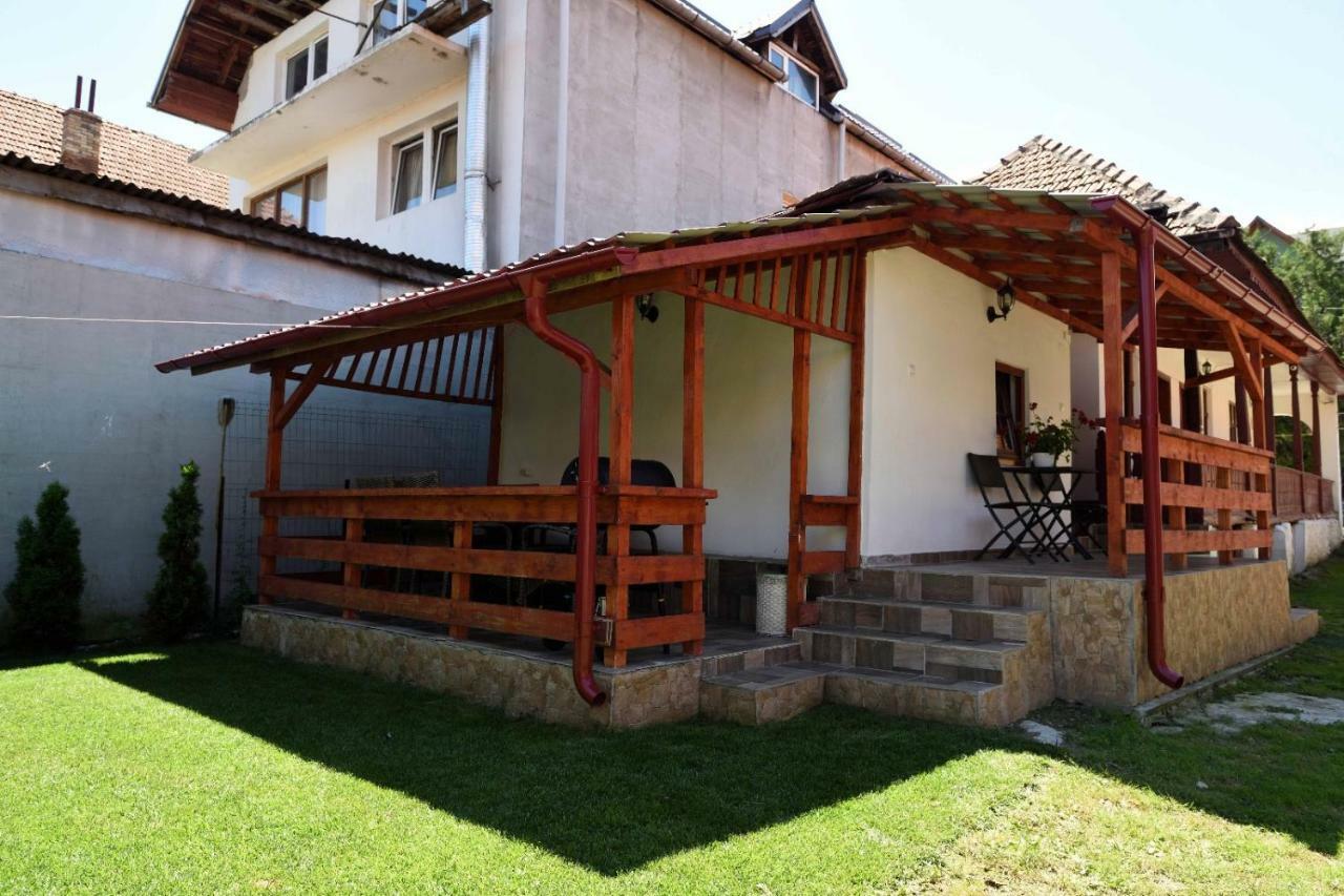 Casa Optim Hotel Calimanesti Luaran gambar